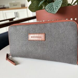 aseismanos Grey Waxed-Canvas Wallet